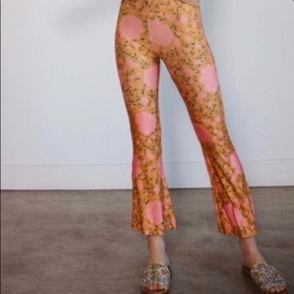 ISO Novella Royale Iris Crop Bells Copper Flamingo